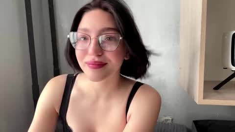 Sofia online show from 5, 3, 2026