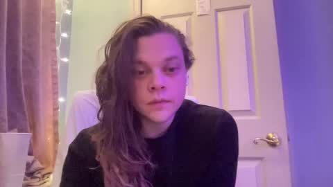 Snapshot of holly23hopefull chatting on 5, 1, 2025 Hollys Drive threw Side Of CB. online show from 5, 1, 2025