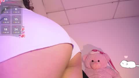 Snapshot of holly_16 chatting on 10, 12, 2024 holly_16 online show from 10, 12, 2024