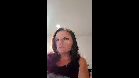 Snapshot of holly_dolly_xxx chatting on 10, 5, 2026 holly_dolly_xxx online show from 10, 5, 2026