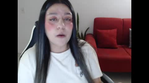 Itzel online show from 19, 7, 2026