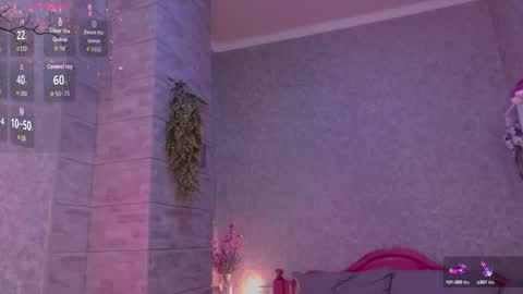 holly_molly8 online show from 10, 10, 2025