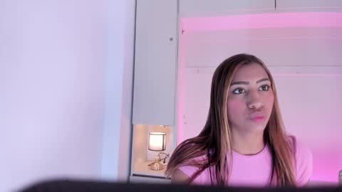 Snapshot of hollyadamss_ chatting on 11, 2, 2026 Sofia online show from 11, 2, 2026