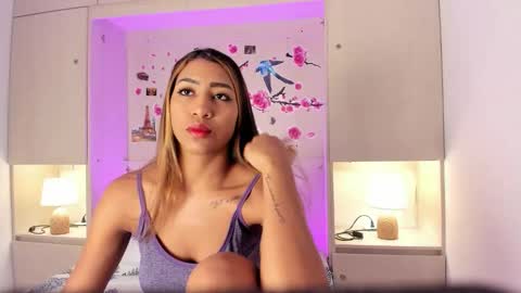 Snapshot of hollyadamss_ chatting on 18, 2, 2026 Sofia online show from 18, 2, 2026