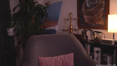 Holly Linder online show from 24, 9, 2025