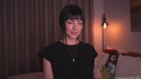 Holly Linder online show from 5, 11, 2025