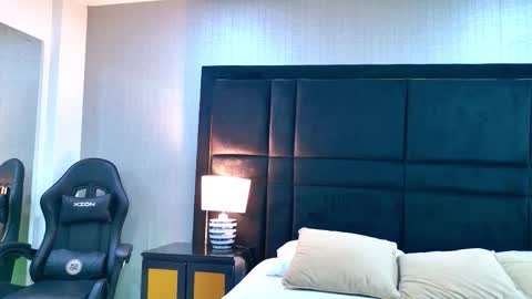 Holly online show from 20, 2, 2026