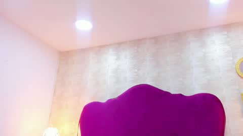 Holly online show from 18, 4, 2026