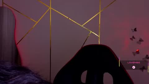 Snapshot of hollyxx_ chatting on 28, 11, 2025 holly online show from 28, 11, 2025