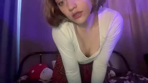 Snapshot of hollyyypoly chatting on 26, 6, 2026 hollyyypoly online show from 26, 6, 2026