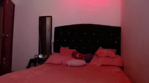 Snapshot of holy_julii chatting on 15, 7, 2026 holy_julii online show from 15, 7, 2026