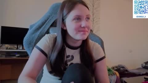 Snapshot of holy_kveta chatting on 4, 2, 2026 Kviki online show from 4, 2, 2026