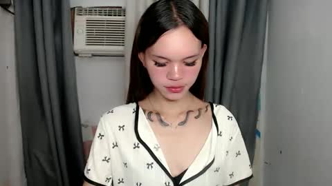 Snapshot of holy_maxine chatting on 30, 5, 2026 holy_maxine online show from 30, 5, 2026