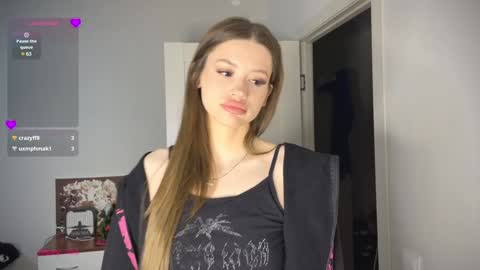 Snapshot of holybabe342 chatting on 10, 1, 2025 Vio online show from 10, 1, 2025