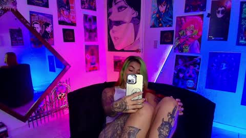 Snapshot of holyeva chatting on 4, 2, 2025   online show from 4, 2, 2025