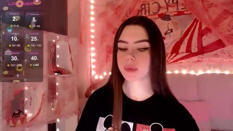 Mia online show from 2, 11, 2025