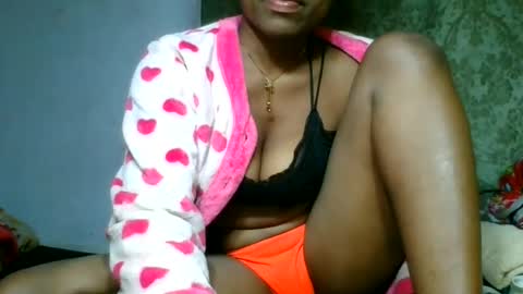 Snapshot of honeria98 chatting on 27, 6, 2026 honeria98 online show from 27, 6, 2026