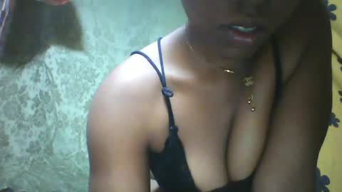 Snapshot of honeria98 chatting on 1, 7, 2026 honeria98 online show from 1, 7, 2026