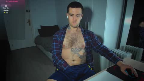 Snapshot of honestandrew chatting on 18, 2, 2025 Andrew online show from 18, 2, 2025