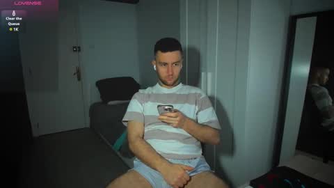 Snapshot of honestandrew chatting on 25, 2, 2025 Andrew online show from 25, 2, 2025