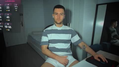 Snapshot of honestandrew chatting on 4, 3, 2025 Andrew online show from 4, 3, 2025