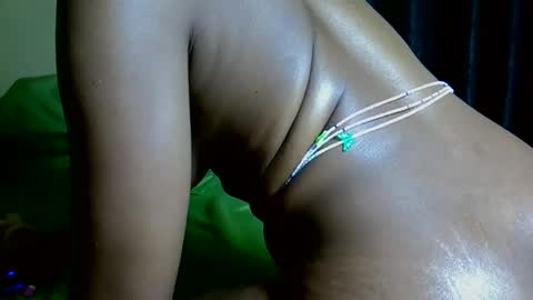 Snapshot of honey_belle7 chatting on 4, 6, 2026 Honey-Belle online show from 4, 6, 2026