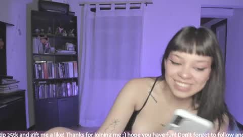 Snapshot of honey_hoe chatting on 8, 5, 2026 Lau online show from 8, 5, 2026