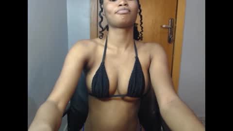 Snapshot of honey_juicydoll chatting on 25, 10, 2025 Sonia online show from 25, 10, 2025
