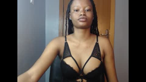 Snapshot of honey_juicydoll chatting on 19, 11, 2025 Sonia online show from 19, 11, 2025