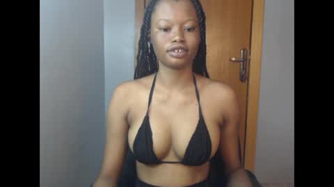 Snapshot of honey_juicydoll chatting on 20, 11, 2025 Sonia online show from 20, 11, 2025
