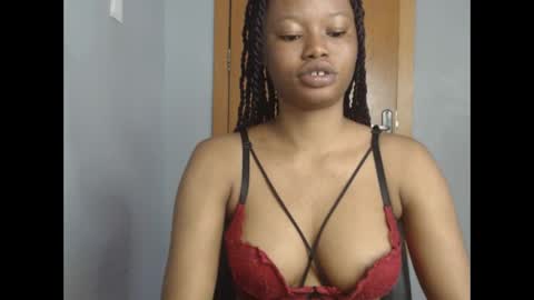 Snapshot of honey_juicydoll chatting on 28, 11, 2025 Sonia online show from 28, 11, 2025