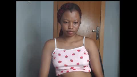 Snapshot of honey_juicydoll chatting on 19, 1, 2026 Sonia online show from 19, 1, 2026