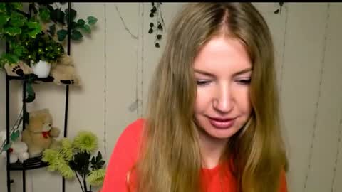 Snapshot of honey_lilly_ chatting on 11, 7, 2026 Lily online show from 11, 7, 2026