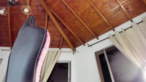 Isabella  online show from 26, 11, 2025