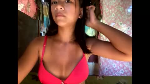Snapshot of honeybabe12xx chatting on 8, 6, 2026 honeybabe12xx online show from 8, 6, 2026