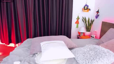 Snapshot of honeycarrol chatting on 27, 10, 2025 HoneyCarrol online show from 27, 10, 2025