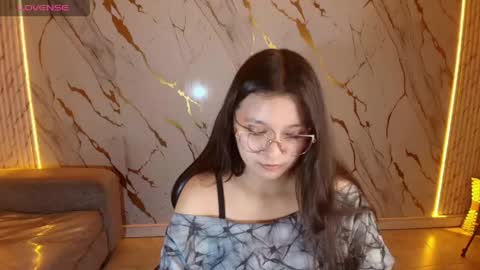 Snapshot of honeydoll_tf chatting on 25, 5, 2026 honeydoll_tf online show from 25, 5, 2026