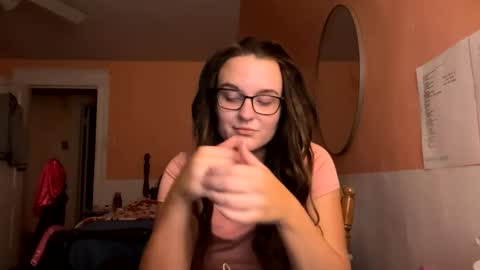 Snapshot of honeydrippinbunny chatting on 22, 10, 2025 HoneyDrippinBunny online show from 22, 10, 2025