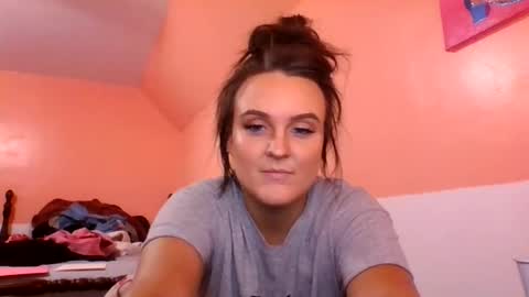 Snapshot of honeydrippinbunny chatting on 2, 2, 2026 HoneyDrippinBunny online show from 2, 2, 2026