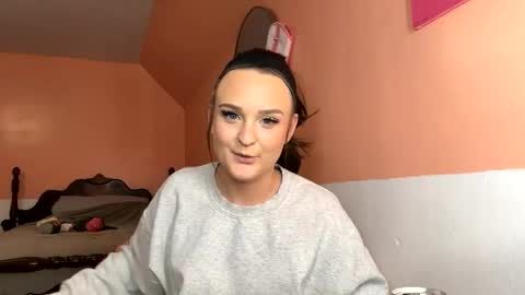 Snapshot of honeydrippinbunny chatting on 28, 2, 2026 HoneyDrippinBunny online show from 28, 2, 2026