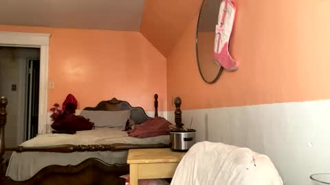 Snapshot of honeydrippinbunny chatting on 8, 3, 2026 HoneyDrippinBunny online show from 8, 3, 2026