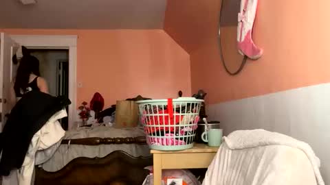 Snapshot of honeydrippinbunny chatting on 9, 3, 2026 HoneyDrippinBunny online show from 9, 3, 2026