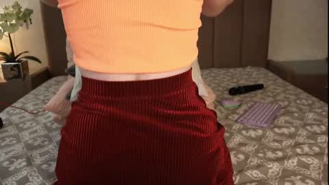 Caroline online show from 27, 2, 2025