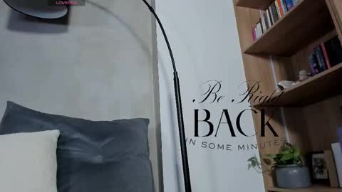 Sofia independent model online show from 18, 9, 2025