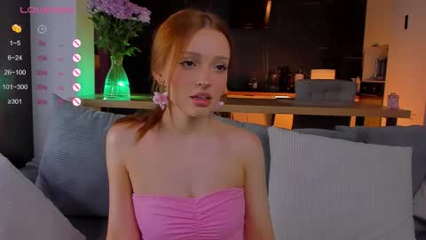 Snapshot of honeymoon1100 chatting on 10, 9, 2025 Lily and Michael online show from 10, 9, 2025