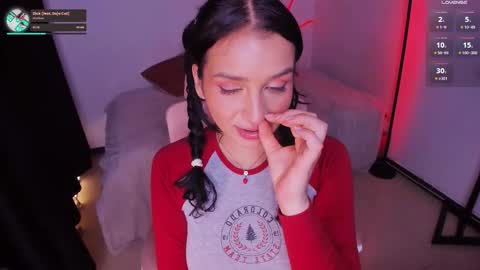 Snapshot of honeymoontea chatting on 27, 9, 2025       online show from 27, 9, 2025