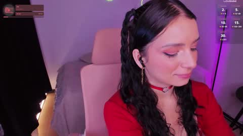 Snapshot of honeymoontea chatting on 6, 10, 2025       online show from 6, 10, 2025