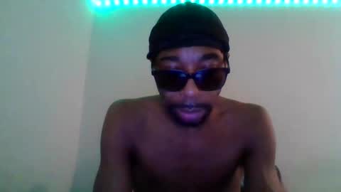 blackhoodcouple online show from 7, 1, 2025