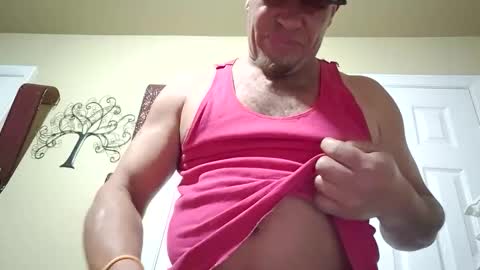 Snapshot of hookdick105799 chatting on 5, 5, 2026 hookdick105799 online show from 5, 5, 2026