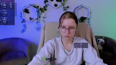 hope_shadow online show from 17, 6, 2026